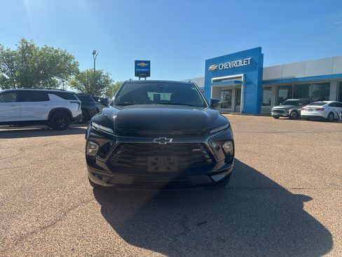 Used 2024 Chevrolet Blazer RS w/ Driver Confidence II Package AWD/4WD image 3