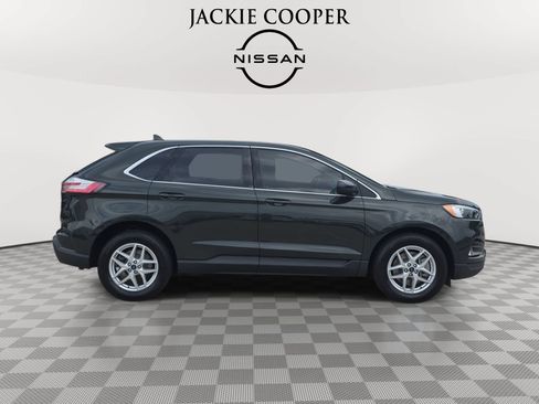 Used 2022 Ford Edge SEL w/ Convenience Package AWD/4WD image 4