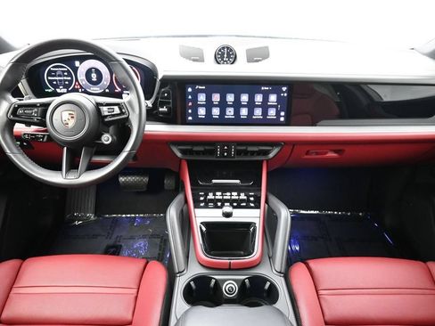 Certified 2025 Porsche Cayenne Coupe AWD/4WD image 6