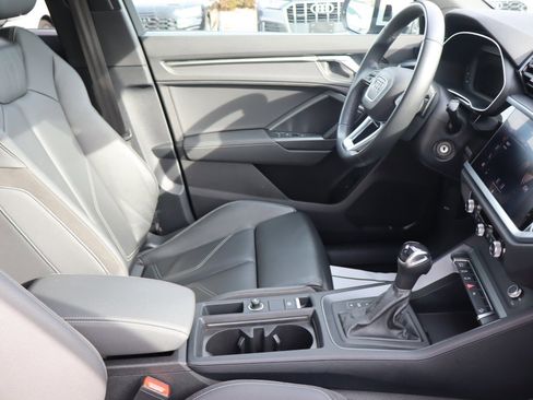 Used 2022 Audi Q3 2.0T Premium w/ Black Optic Sport Package image 13