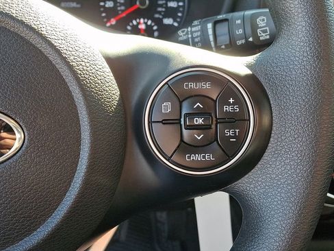 Used 2021 Kia Soul LX image 27