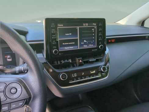 Used 2021 Toyota Corolla LE FWD image 13