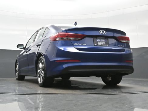 Used 2017 Hyundai Elantra Limited FWD image 27