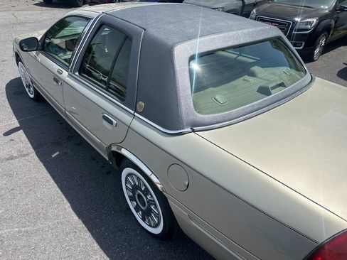 Used 2004 Mercury Grand Marquis GS RWD image 14