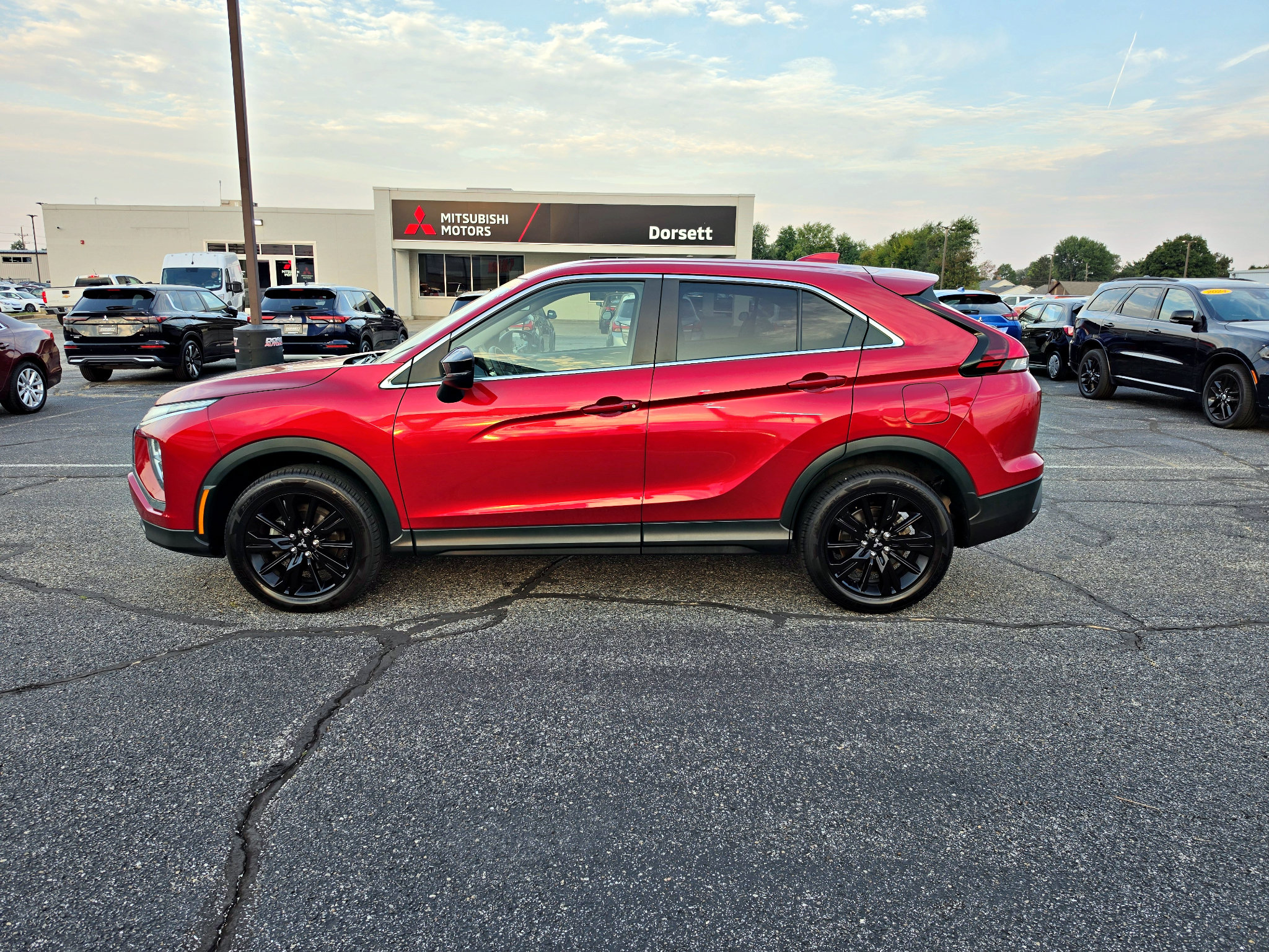 Used 2024 Mitsubishi Eclipse Cross LE AWD/4WD image 22
