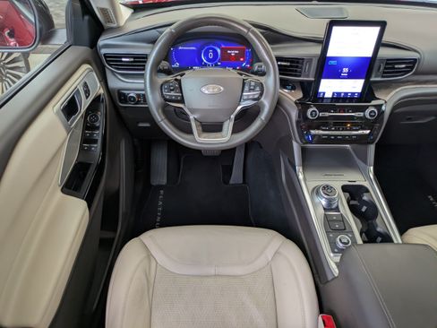 Used 2022 Ford Explorer Platinum w/ Equipment Group 601A AWD/4WD image 18