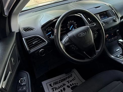 Used 2016 Ford Edge SE FWD image 10