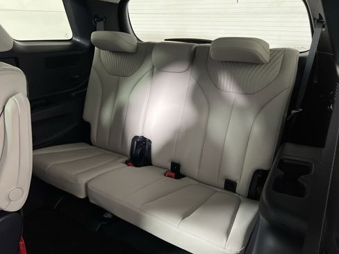 Used 2024 Hyundai Palisade Calligraphy image 26