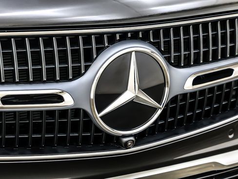 New 2026 Mercedes-Benz GLC 300 image 13