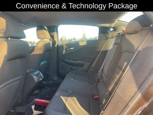 Used 2016 Chevrolet Malibu LT image 8