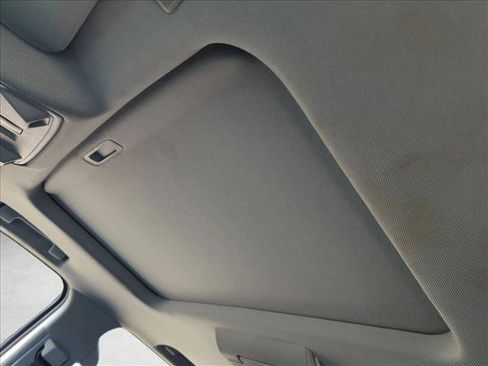 Used 2018 Cadillac Escalade Premium Luxury image 14