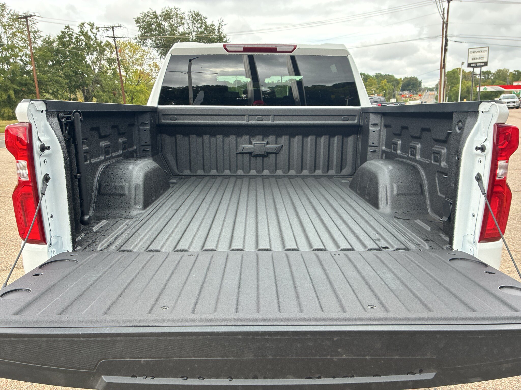 New 2026 Chevrolet Silverado 1500 RST w/ RST Select Package RWD image 9