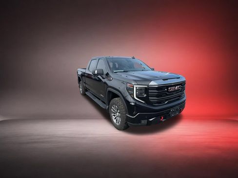 Used 2022 GMC Sierra 1500 AT4 w/ Technology Package AWD/4WD image 2