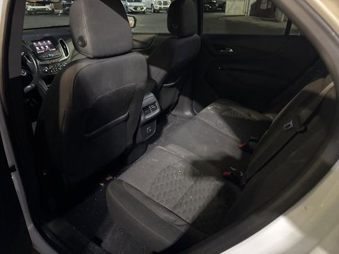 Used 2021 Chevrolet Equinox LT image 10