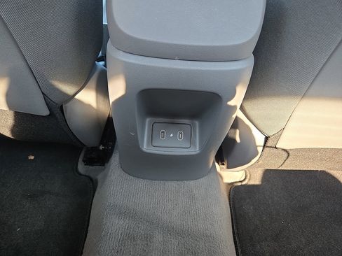 Certified 2024 Hyundai Elantra SE FWD image 20