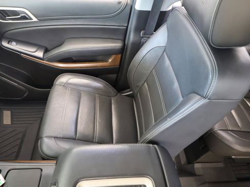 Used 2019 GMC Yukon XL Denali w/ Open Road Package AWD/4WD image 19