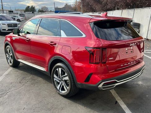 Used 2022 Kia Sorento SX w/ Panoramic Sunroof Package image 5