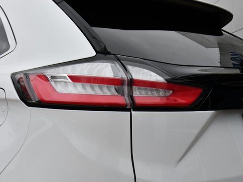 Used 2024 Ford Edge SEL w/ Convenience Package image 41