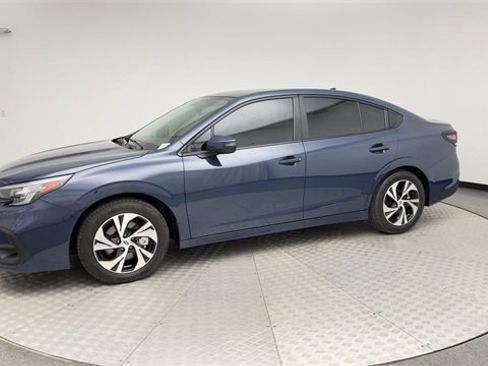 Used 2025 Subaru Legacy Premium image 6