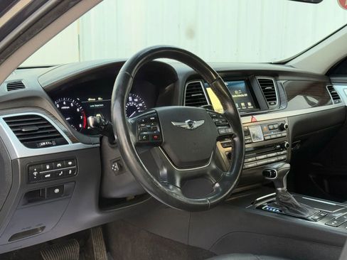 Used 2018 Genesis G80 3.8 w/ Option Group 02 image 10