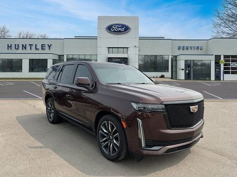 Used 2022 Cadillac Escalade Sport w/ Touring Package image 4