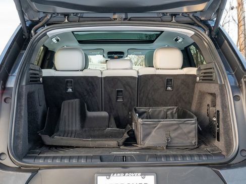 Used 2024 Land Rover Range Rover Sport SE image 38