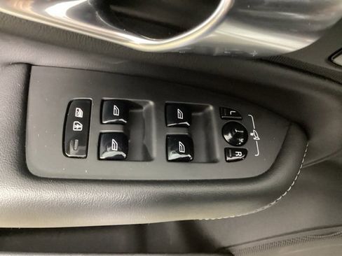 Used 2022 Volvo XC90 T6 Inscription w/ Advanced Package image 19