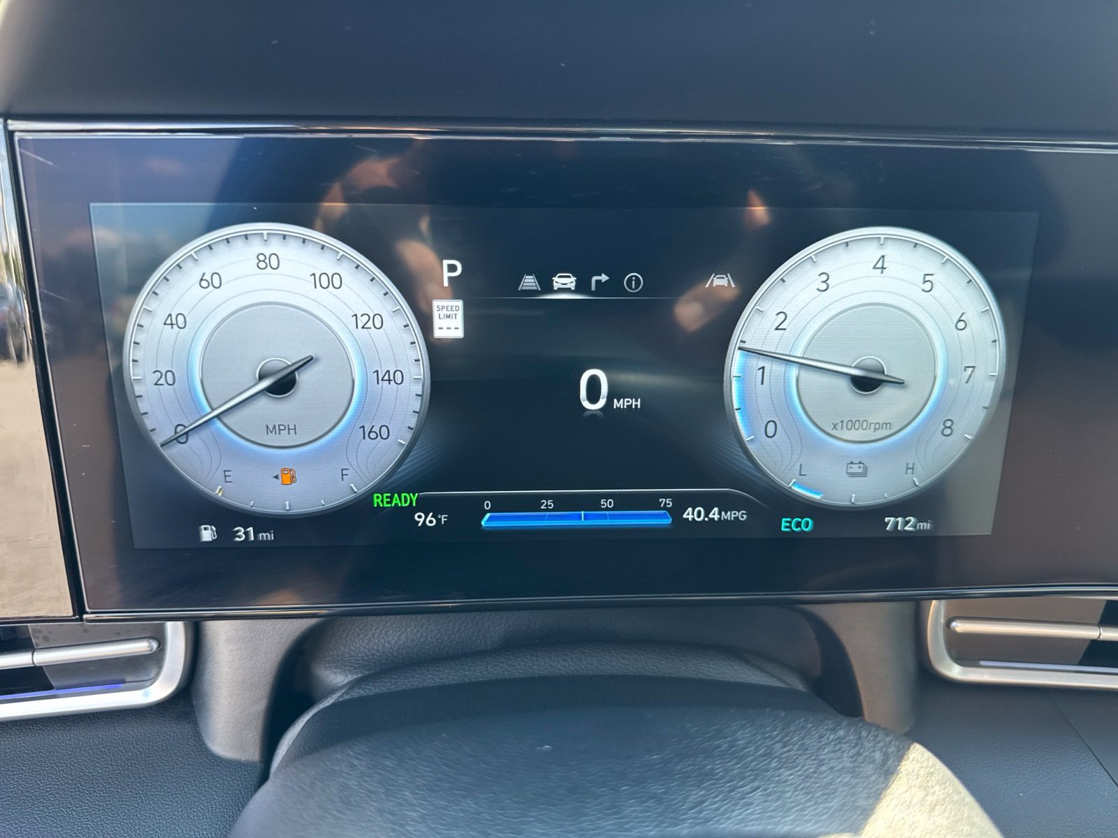 Certified 2026 Hyundai Elantra Limited FWD image 29