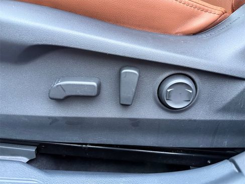 Used 2022 Subaru Legacy Touring XT image 34