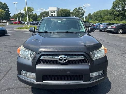 Used 2011 Toyota 4Runner SR5 w/ Convenience Pkg AWD/4WD image 10