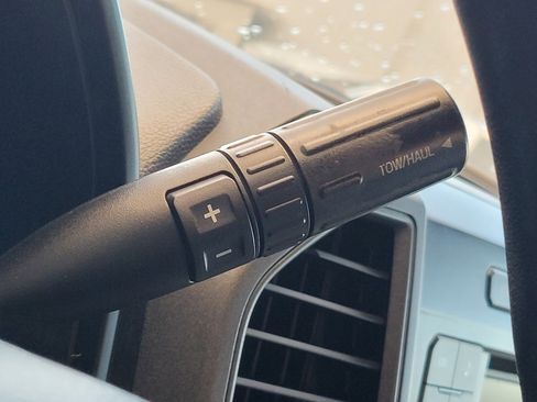 Used 2017 Ford F550 2WD Regular Cab Super Duty image 20