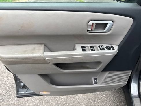 Used 2011 Honda Pilot EX-L image 16