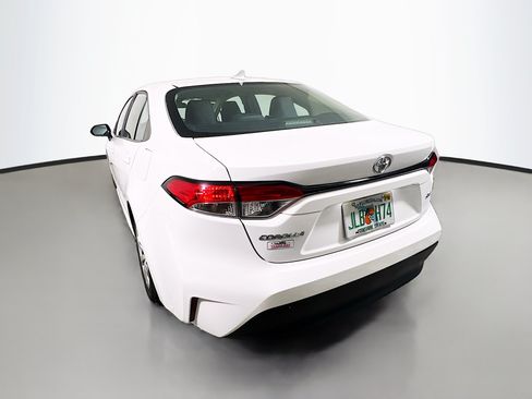 Used 2023 Toyota Corolla LE FWD image 8