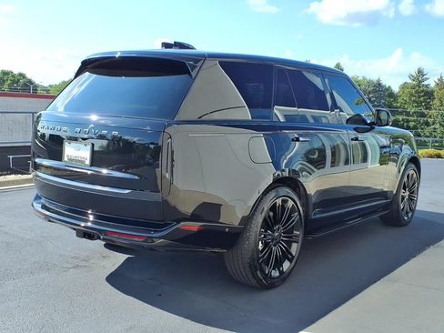 Used 2026 Land Rover Range Rover SE AWD/4WD image 5