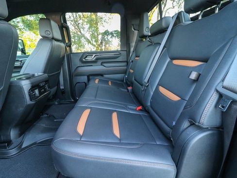 Used 2024 GMC Sierra 2500 AT4 w/ Technology Package image 27