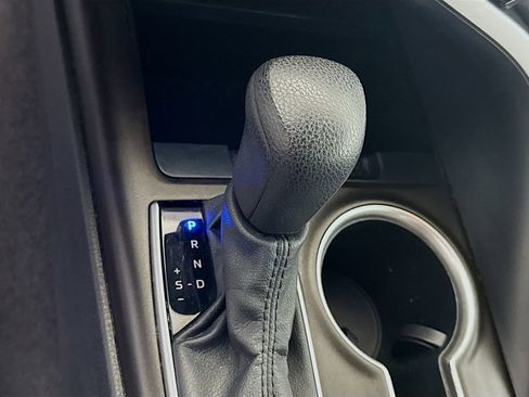 Used 2021 Toyota Camry LE w/ Convenience Package image 18