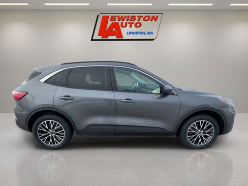 Used 2022 Ford Escape SEL w/ Technology Package image 6