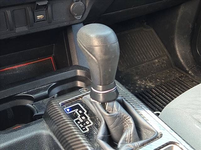 Used 2021 Toyota Tacoma SR AWD/4WD image 10