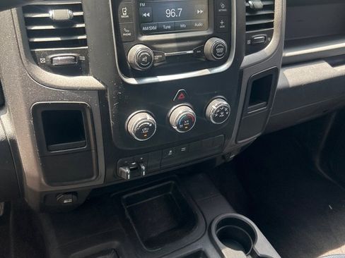 Used 2018 RAM 3500 Tradesman w/ Chrome Appearance Group AWD/4WD image 11