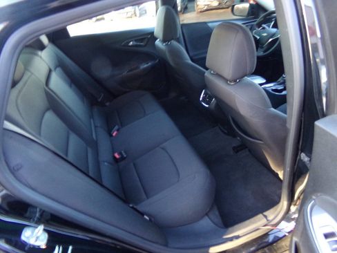 Used 2021 Chevrolet Malibu LT image 21