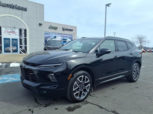 Used 2023 Chevrolet Blazer RS w/ Driver Confidence II Package AWD/4WD image 2