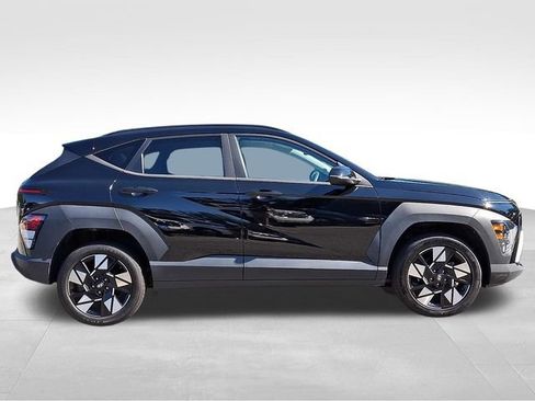 Used 2024 Hyundai Kona SEL AWD/4WD image 7