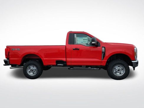 New 2026 Ford F250 4x4 Regular Cab Super Duty image 4