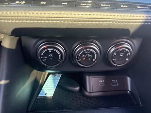 Used 2024 Nissan Z Performance w/ Floor Mat Package image 20