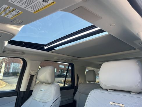 New 2025 Ford Expedition Max Platinum w/ Platinum Ultimate Package image 13