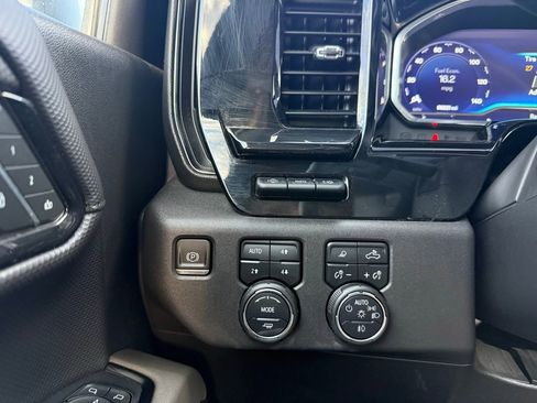 Used 2022 Chevrolet Silverado 1500 ZR2 w/ Technology Package AWD/4WD image 12