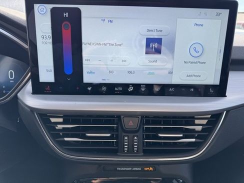 Used 2025 Ford Escape Platinum w/ Premium Technology Package image 28