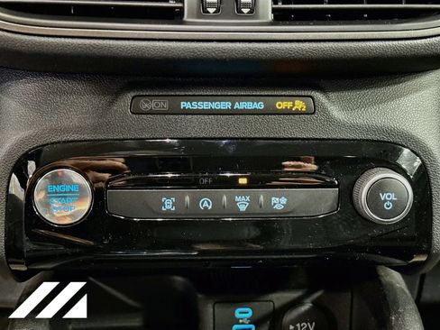 Used 2023 Ford Escape Active w/ Tech Pack #1 AWD/4WD image 18