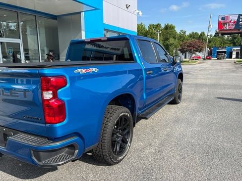 Used 2023 Chevrolet Silverado 1500 Custom w/ LPO, Dark Essentials Package AWD/4WD image 9