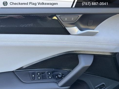 New 2026 Volkswagen Tiguan SE R-Line image 13